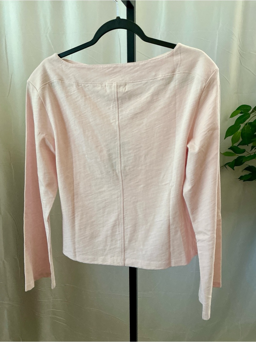 Nation LTD Rochelle Boatneck Tee Blush Snap Shoulder Top M NWT - Picture 7 of 12